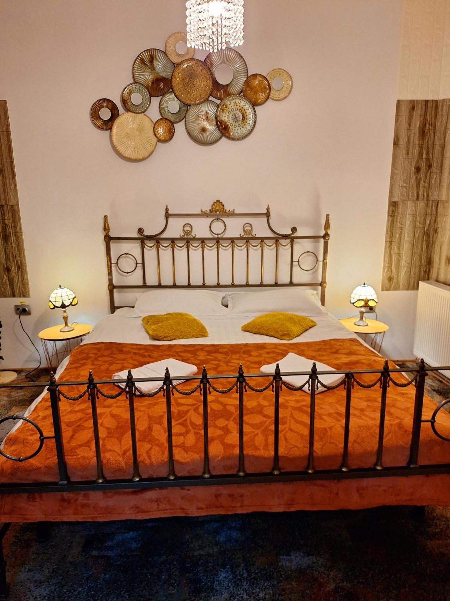 Piata Sfatului Pietonal Apartment Brasov Bagian luar foto
